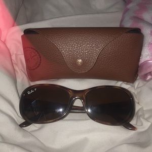 Ray-Ban Women’s Polarized Oval Sunglasses, Havana